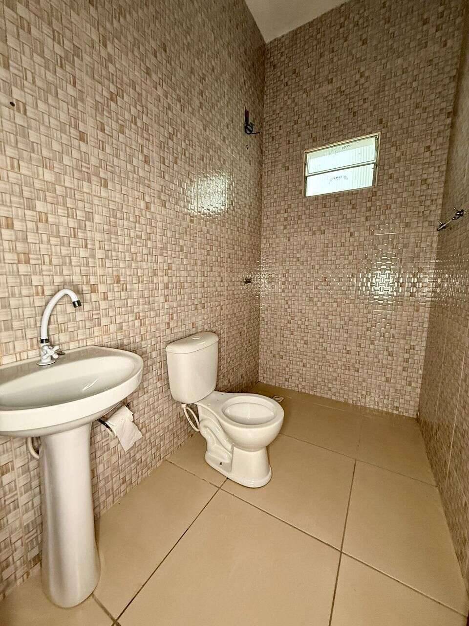  - Casa à venda em Sorocaba, Jardim das Flores, com 2 quartos, 180m²