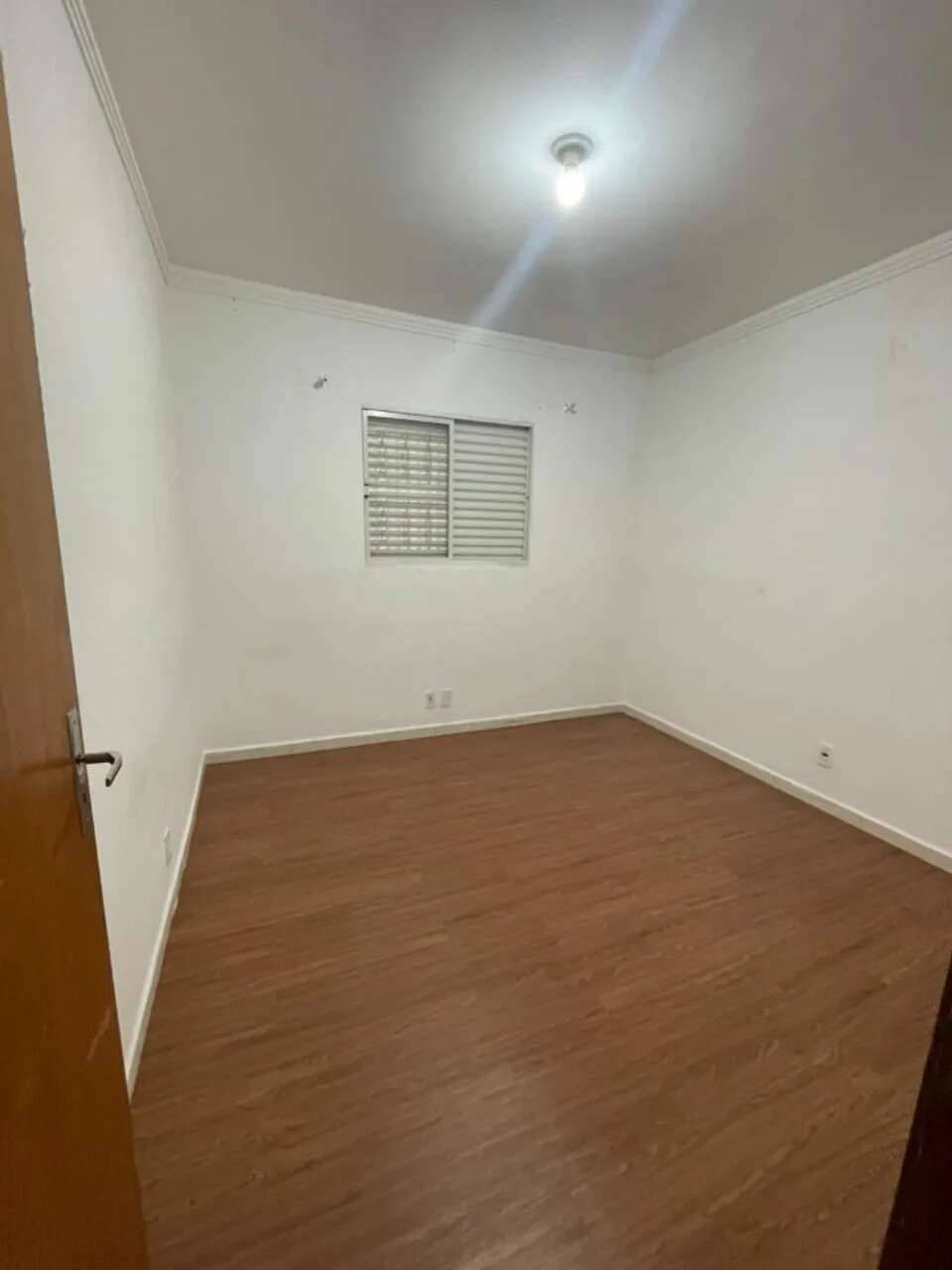 - Casa à venda em Sorocaba, Vila Fiori, com 2 quartos