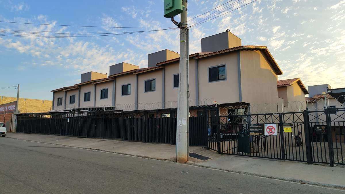 Casa de condomínio à venda, no Villaggio San Lorenzo,  em Sorocaba, Jardim Santa Marta, com 2 quartos, 49m² - Souza Ribeiro Imóveis.