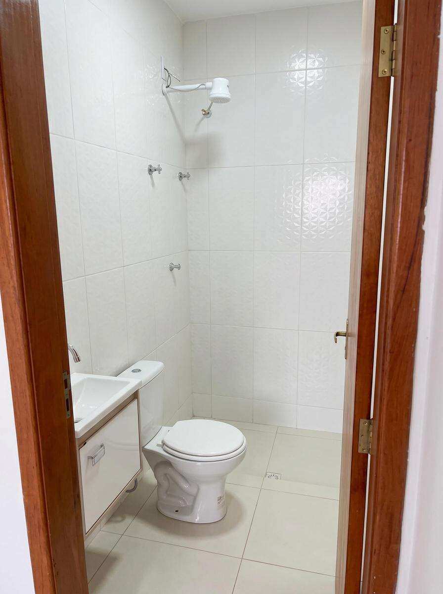  - 🏡 KITNET NA VILA HELENA – SEM ENTRADA!