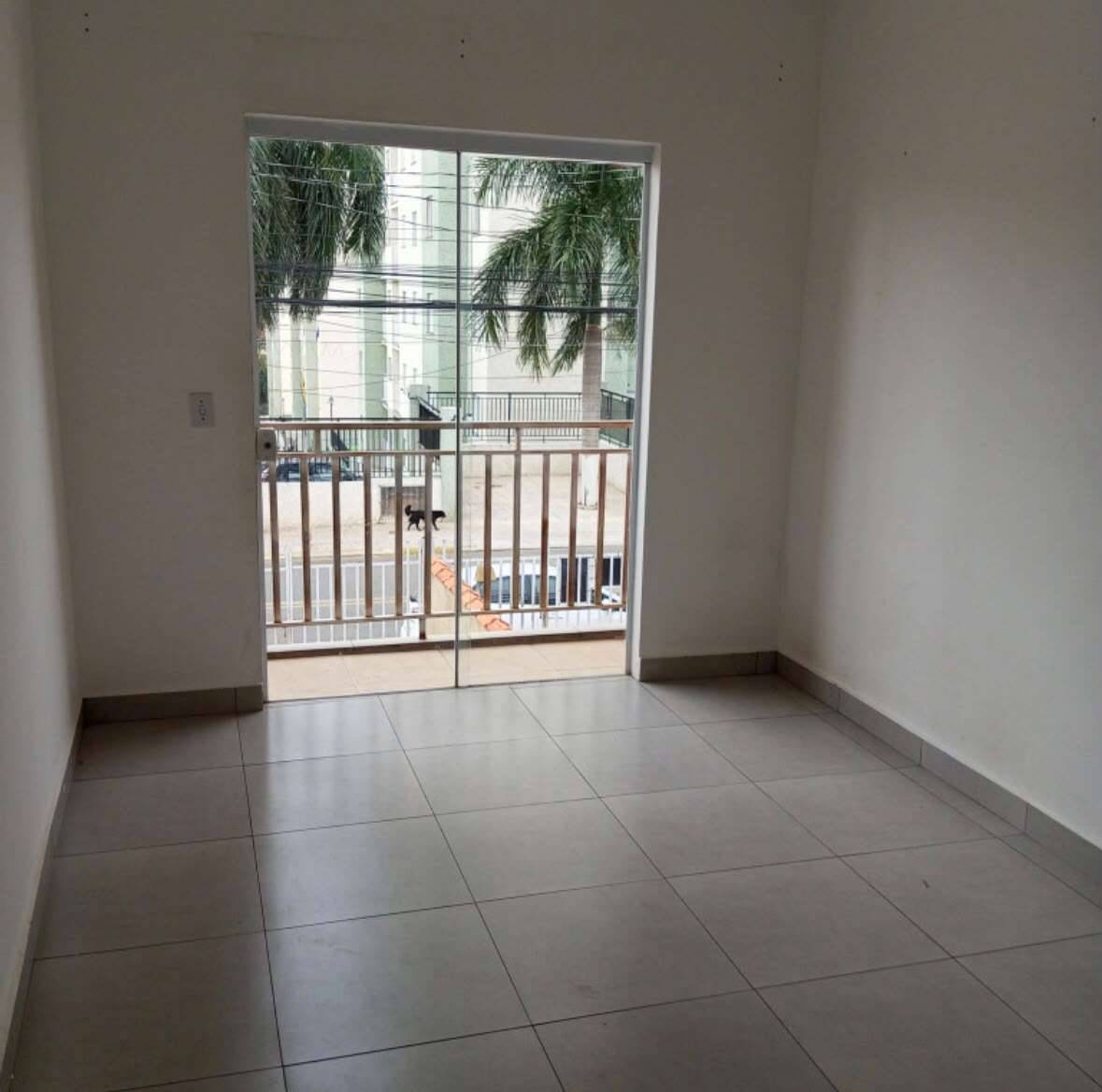  - Sobrado à venda em Sorocaba, Caguassu, com 2 quartos, 65m²